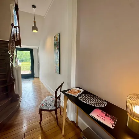 Des Troenes - Centre - Vue Sur L'allier Avec Piscine *