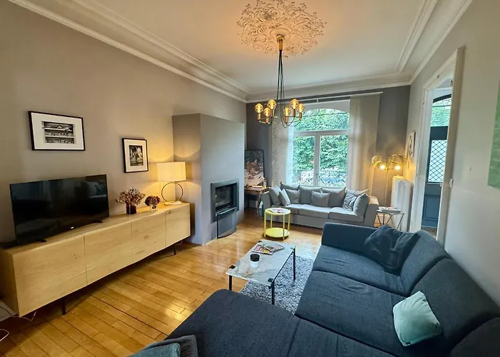 Des Troenes - Centre - Vue Sur L'allier Avec Piscine Willa